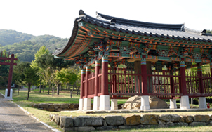 Shrine of Jeong Song-gang in Jincheon